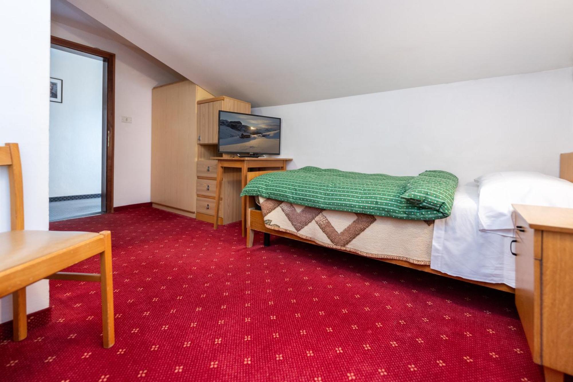 Hotel Mary Pozza di Fassa Esterno foto